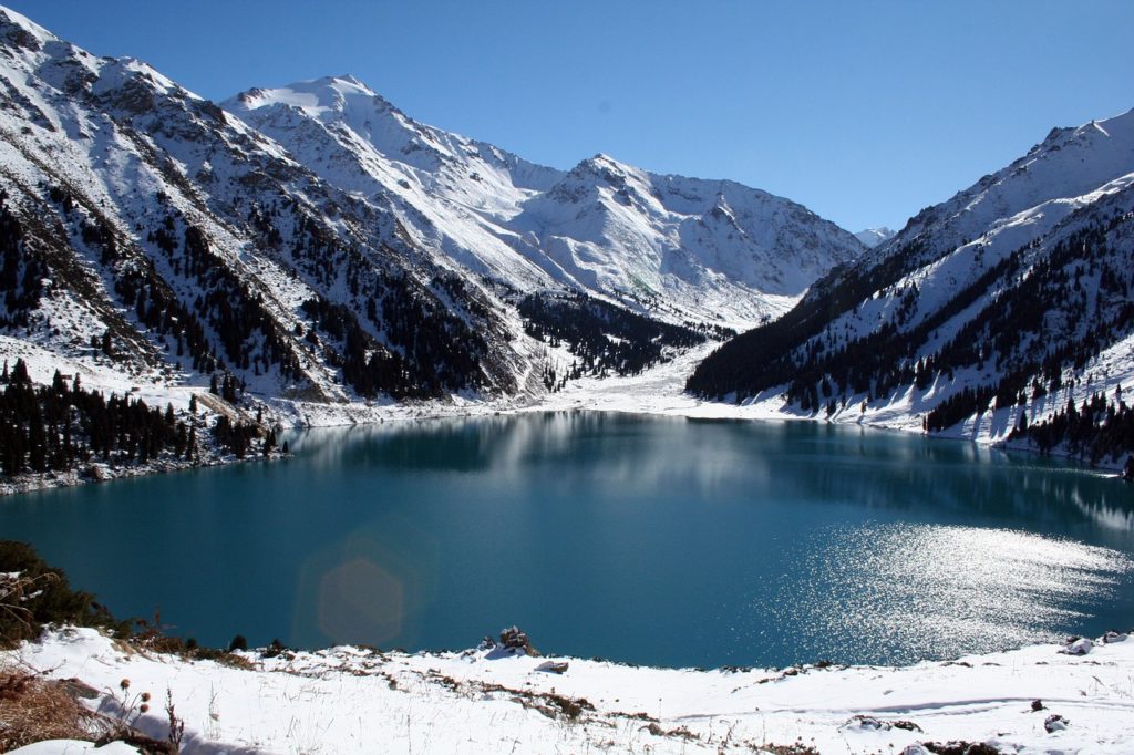 guide francophone au big almaty lake